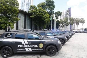 GOVERNADOR ELMANO REFORÇA POLÍCIA CIVIL COM 28 VIATURAS COM BLINDAGEM