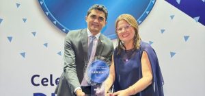 EM BRASÍLIA, PREFEITO KLEITON RECEBE PELA PRIMEIRA VEZ O SELO DIAMANTE PELA EXCELÊNCIA EM ATENDIMENTO DA CASA DO EMPREENDEDOR